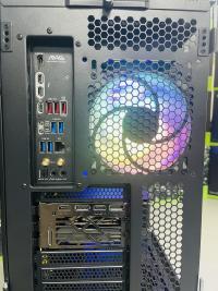 Rear_Custom_Intel_Core_Ultra_Arrow_Lake_Gaming_PC_RTX_5080_Super